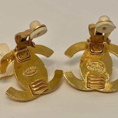 LOT 1: Chanel Made in France Clip On Earrings Gold Tone 1 â€œ Wide