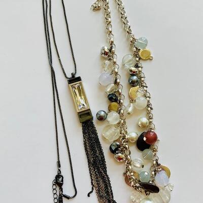 Lot 105R: Fashion Beaded Necklaces