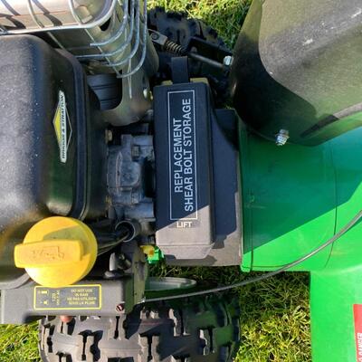 Lot 526R: Frontier ST1028 Snow Blower