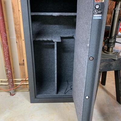 Lot 531R; Liberty Gun Safe Model ST-23