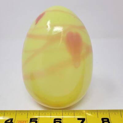 FENTON BURMESE SHINY URANIUM WITH PINK HANGING HEARTS AND VINES EGG-MADE BY FENTON FOR MCMILLEN & HUSBAND