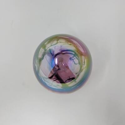 FENTON PEARLY ROSE WITH DEEP AMETHYST HEARTS AND VINES EGG-MADE BY FENTON FOR MCMILLEN & HUSBAND