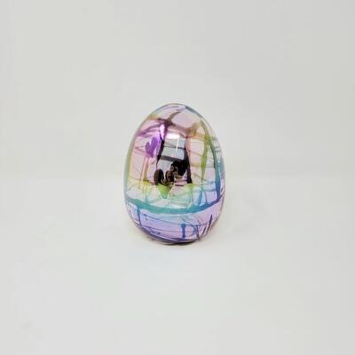 FENTON PEARLY ROSE WITH DEEP AMETHYST HEARTS AND VINES EGG-MADE BY FENTON FOR MCMILLEN & HUSBAND