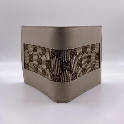 Vintage Brand New Gucci GG Canvas Tan And Brown Leather Bifold Wallet Serial No. 124547-4276 
