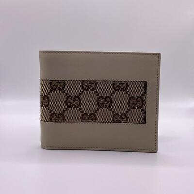 Vintage Brand New Gucci GG Canvas Tan And Brown Leather Bifold Wallet Serial No. 124547-4276 