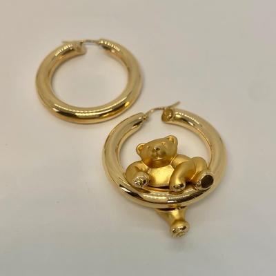 LOT 3: 750 18k Big Bold Teddy Bear Hoop Pierced Earrings  1  2/8â€ wide