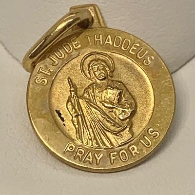 LOT 6: 14k 1.3g Small Milor Italy St. Jude Pendant