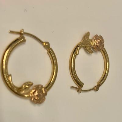 LOT 14: 14k 1.26g Rose & Yellow Gold Small Hoops