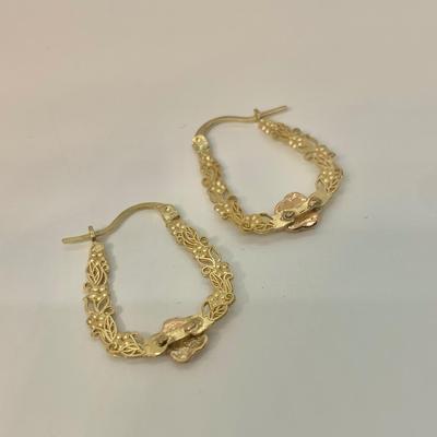 LOT 15: 14k, 2.25g Michael Anthony Two Tone Pierced Earrings Yellow Gold w/Rose Gold Flower