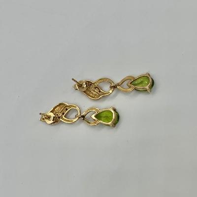 LOT 18: 14k 3.6g Peridot & Diamond chip Drop Earring