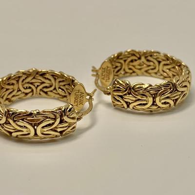 LOT 21: 14k AK  5.14g Byzantine 1â€ Wide Pierced Hoops