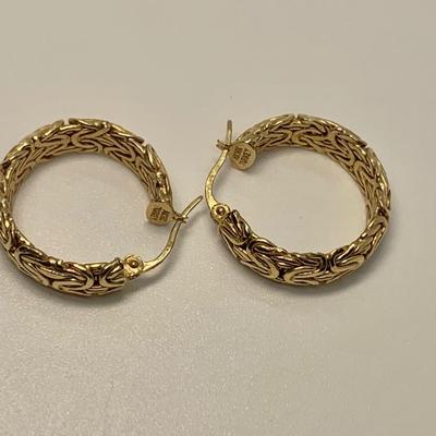 LOT 21: 14k AK  5.14g Byzantine 1â€ Wide Pierced Hoops