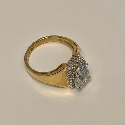 LOT 22: 5g 14k yellow gold Aquamarine Ring w/Diamond Halo