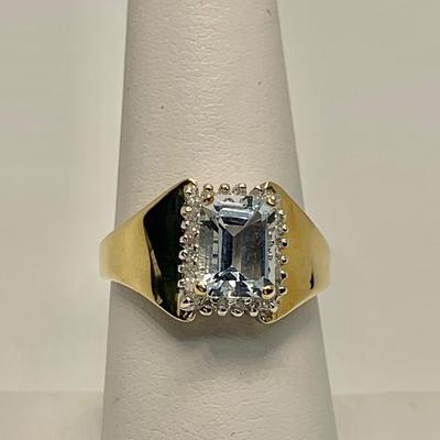 LOT 22: 5g 14k yellow gold Aquamarine Ring w/Diamond Halo