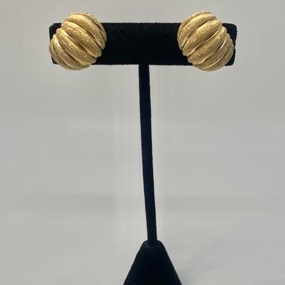 LOT 23: 14k PE 13.2g  Druzy Quartz Yellow Gold Pierced Earrings