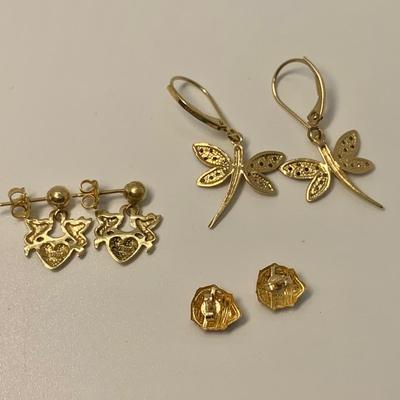 LOT 26:  4g tw  3 Pair Pierced Earrings - Dragonfly w/Diamond Chips, Ladybug & Cherub