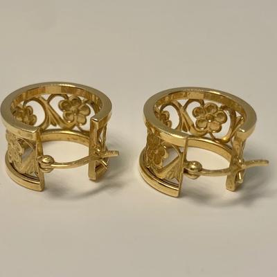 LOT 27: 2.37g 14k Israel 1/2â€ Wide Hoop Pierced Earrings