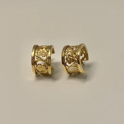 LOT 27: 2.37g 14k Israel 1/2â€ Wide Hoop Pierced Earrings