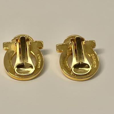 LOT 31: Salvatore Ferragamo Clip On 1â€ Wide Pearl Earrings
