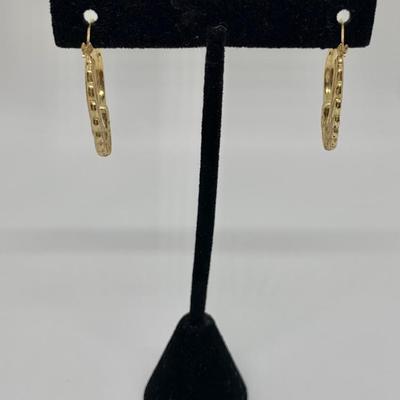 LOT 33: 14k MA 585 2.6g Michael Anthony Angel Yellow Gold Hoops