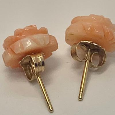 LOT 38: 14k 1.4g Vintage Carved Coral Rose Pierced Post Earrings