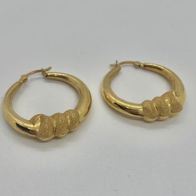 LOT 43: 18k SLC 4.9g Druzy Hoops