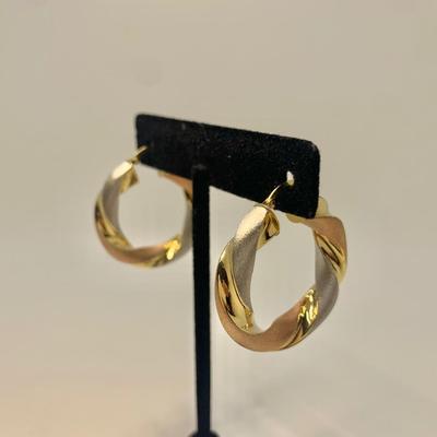 LOT 44:  18k 6g Tri Color Italy Hoops