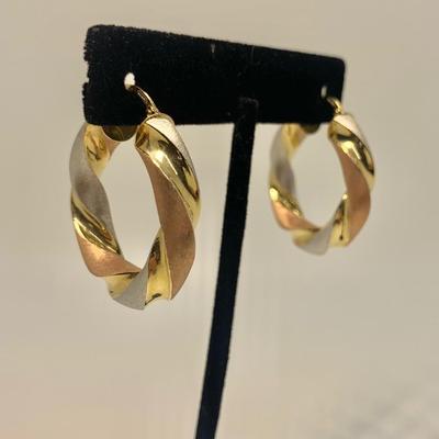 LOT 44:  18k 6g Tri Color Italy Hoops