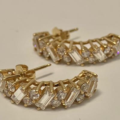 LOT 45: 14k 3.64g Round & Bagguette 1/2 Hoop CZ Pierced Earrings