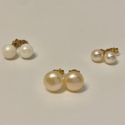 LOT 47:  14k 585 4.6 TW  Cultured Pearl Pierced Earrings, 4 Pairs