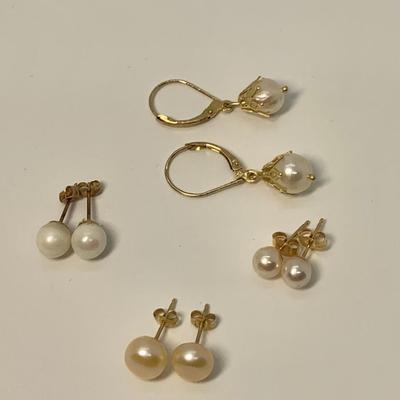 LOT 47:  14k 585 4.6 TW  Cultured Pearl Pierced Earrings, 4 Pairs