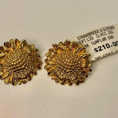 LOT 48: 14k 3.8g New Sunflower Pierced Post Earrings