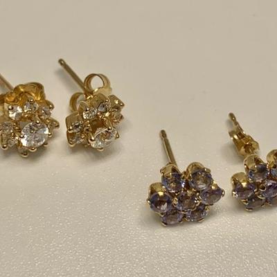 LOT 51: 14k 2.4g TW   Tanzanite & White Topaz, 2 Pair