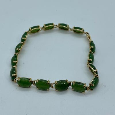 LOT 54: Town & Country Green Jade Tennis Bracelet - 7.5"