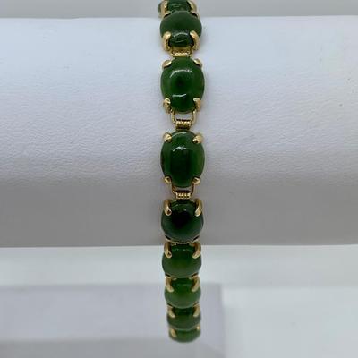 LOT 54: Town & Country Green Jade Tennis Bracelet - 7.5"