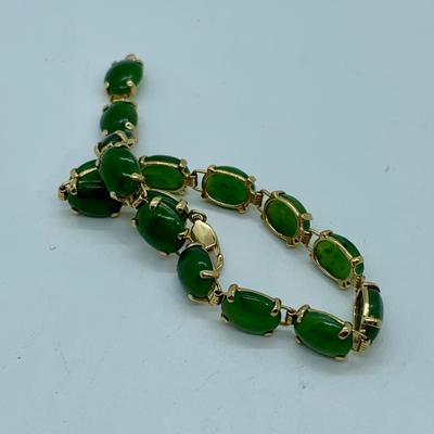 LOT 54: Town & Country Green Jade Tennis Bracelet - 7.5"