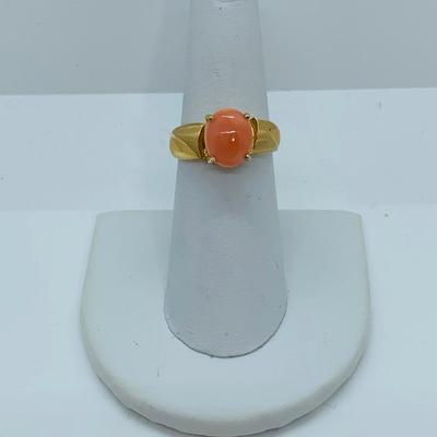 LOT 79: 10K Gold & Coral Ring - Size 7 - 3.58 gtw