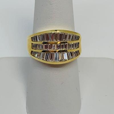 LOT 95: 14K Gold & CZ Size 8 Ring - 9.49 gtw