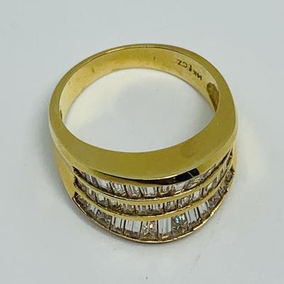 LOT 95: 14K Gold & CZ Size 8 Ring - 9.49 gtw