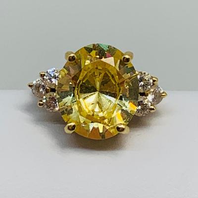LOT 100: 14K Gold & CZ Size 6 Ring - 7.88 gtw