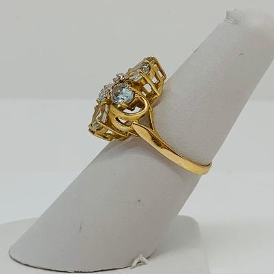 LOT 106: Aquamarine & Diamond Cluster Ring - 14K Gold - Size 7 - 4.33 gtw