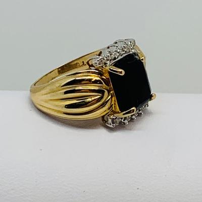 LOT 107: Black Onyx & Diamonds 14K Gold Size 7 Ring - 5 gtw
