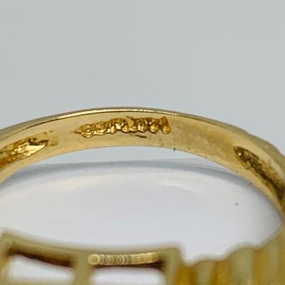 LOT 120: 14K Gold Square Citrine Size 7 Ring - 4.4 gtw