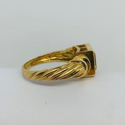 LOT 120: 14K Gold Square Citrine Size 7 Ring - 4.4 gtw