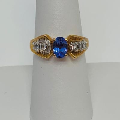 LOT 121: Tanzanite & Diamond Size 8 14K Gold Ring - 4.35 gtw