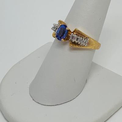 LOT 121: Tanzanite & Diamond Size 8 14K Gold Ring - 4.35 gtw
