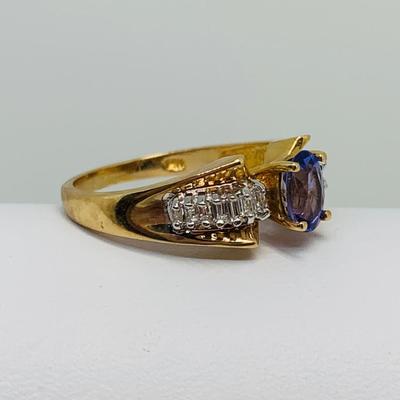 LOT 121: Tanzanite & Diamond Size 8 14K Gold Ring - 4.35 gtw