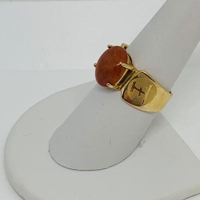LOT 130: Orange Jade 10K Gold Ring - Size 8.5 - 5.31 gtw