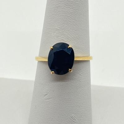 LOT 138: Blue Sapphire 14K Gold Ring - Size 7.5 - 2.31 gtw