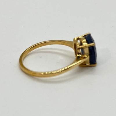 LOT 138: Blue Sapphire 14K Gold Ring - Size 7.5 - 2.31 gtw
